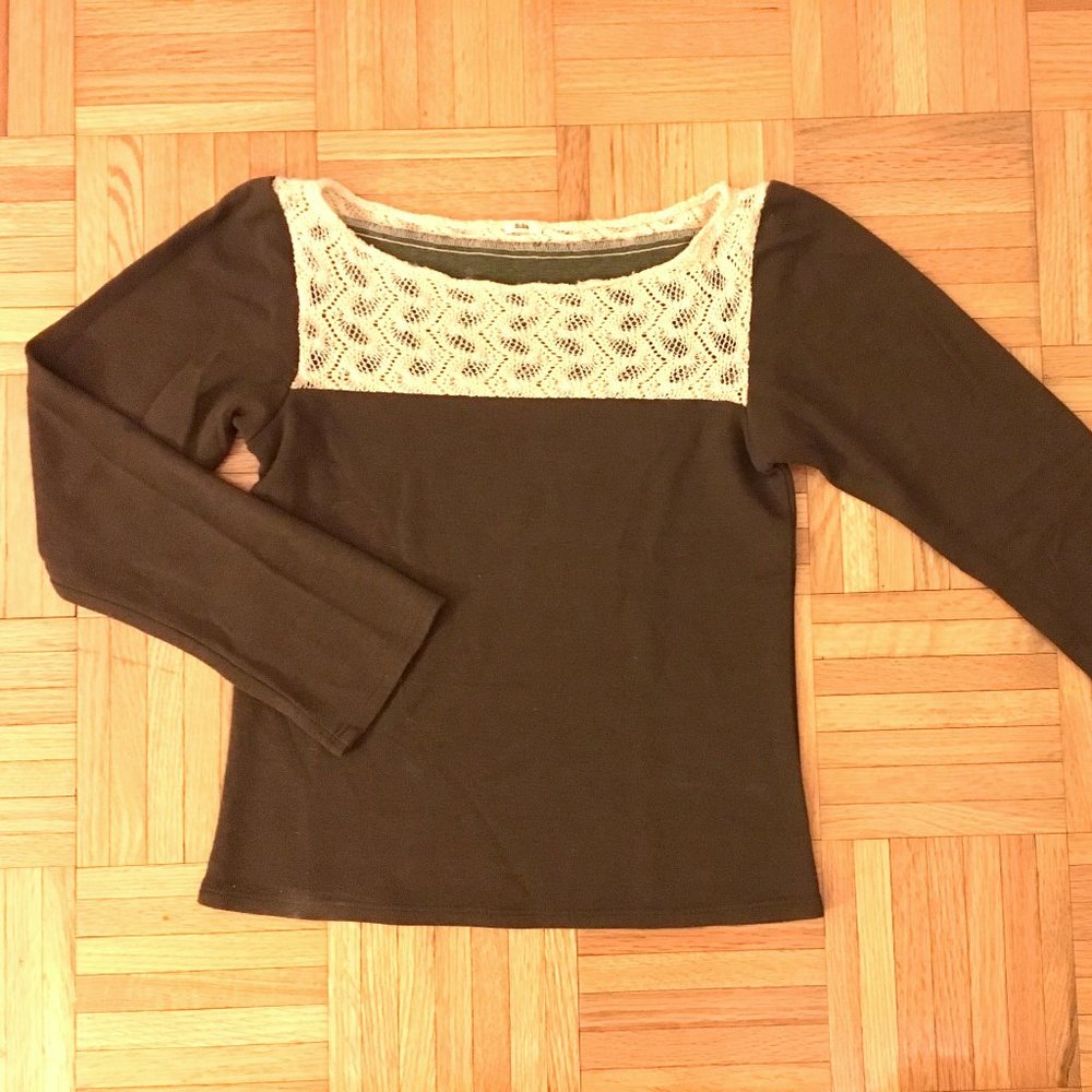 Buka 100% Wool Shirt Soft & Smooth, Lace Detail